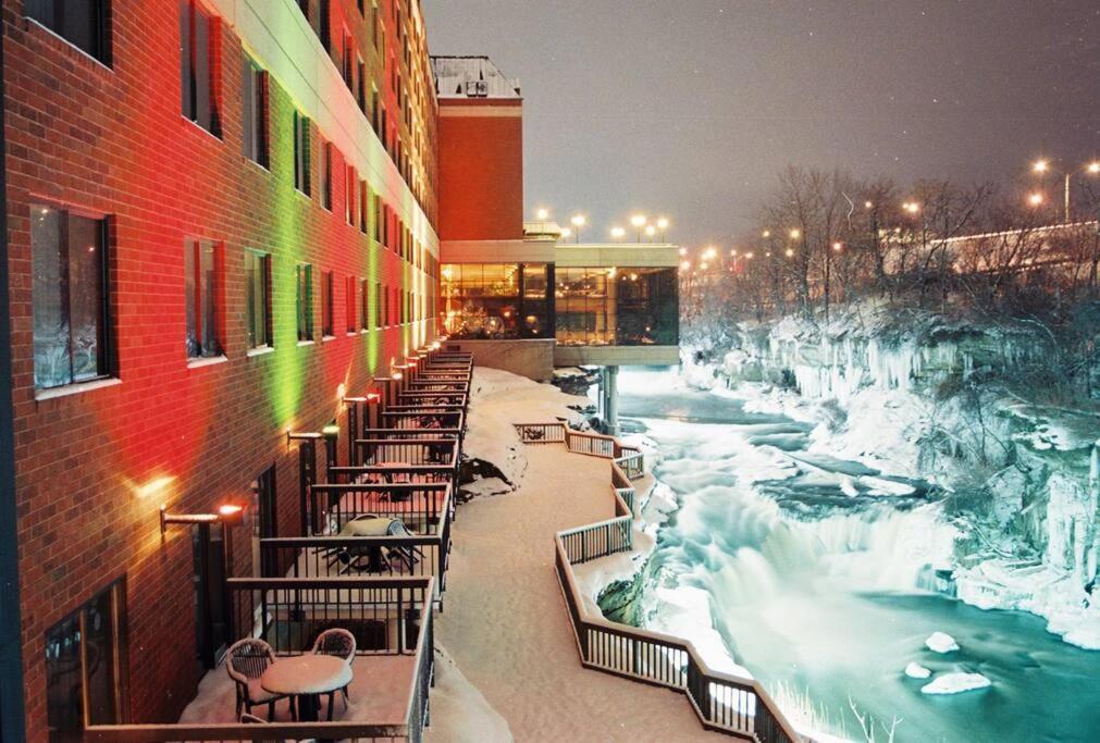 Central Falls Hideaway Cuyahoga Falls Kültér fotó